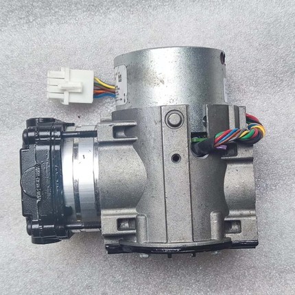 拆机进口美国THOMAS托马斯无刷直流真空泵260ZC35/