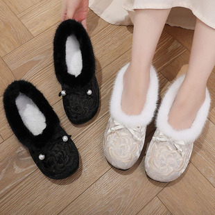 古风汉服鞋冬季加绒成人平底中老年妈妈布鞋民族风女棉鞋配旗袍裙