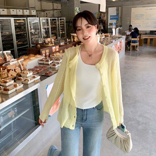 YUZI鱼子复古麻花开衫毛衣显白