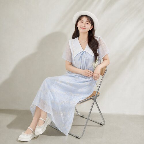 YUZI鱼子法式温柔刺绣连衣裙女