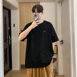 黑色