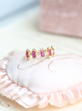 竖型红宝石方格形纯银戒指