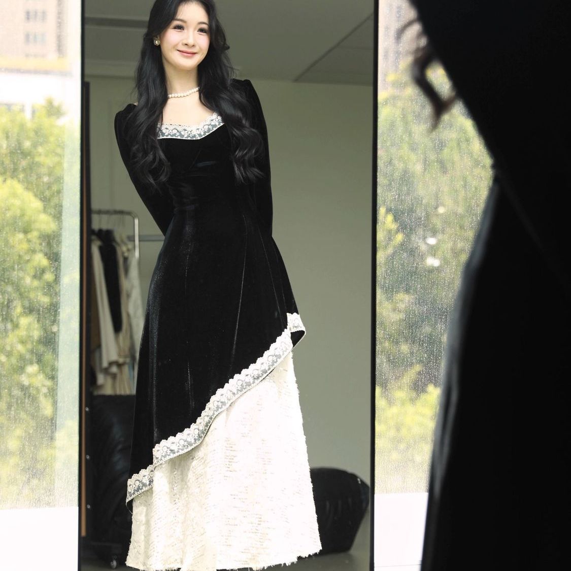 大码胖mm法式赫本风黑色连衣裙