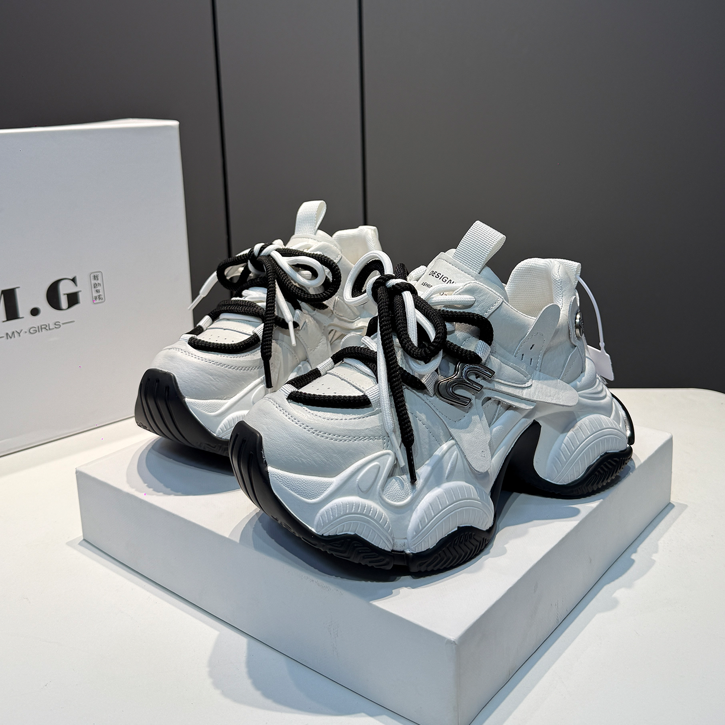 欧洲站时尚厚底老爹鞋女2026春季新款真皮增高百搭超火ins休闲鞋,女鞋,老爹鞋,淘宝优惠券,粉丝福利购,淘宝优惠卷