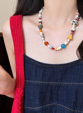 彩色多巴胺串珠短款项链2025新款甜美锁骨链复古仿天然石颈链配饰