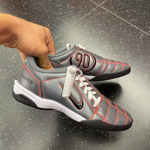 Nike/耐克 Total 90 舒适经典复古男女同款足球鞋HQ2851-003