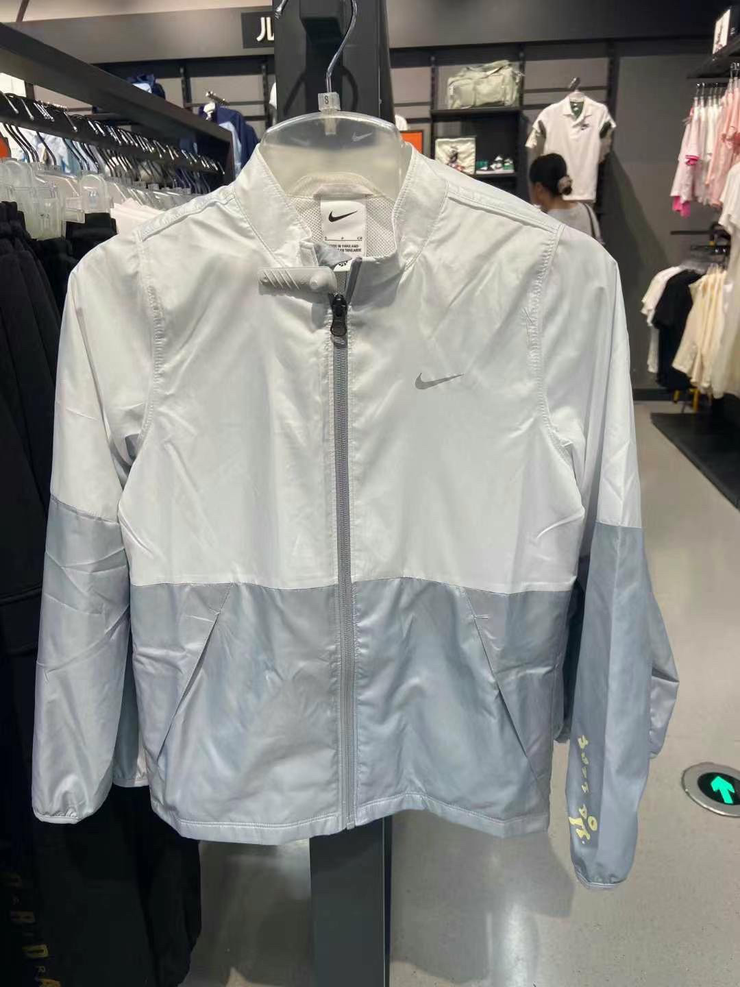 Nike/耐克正品2025春新款大童运动拼接梭织外套IB5591-012,运动服/休闲服装,运动茄克/外套,淘宝优惠券,粉丝福利购,淘宝优惠卷