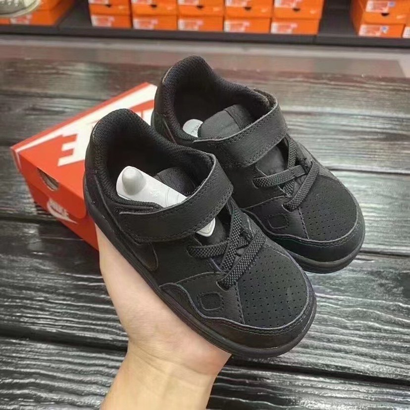 特价童鞋 耐克Nike 小空军男女宝宝小童中童大童运动休闲鞋615150