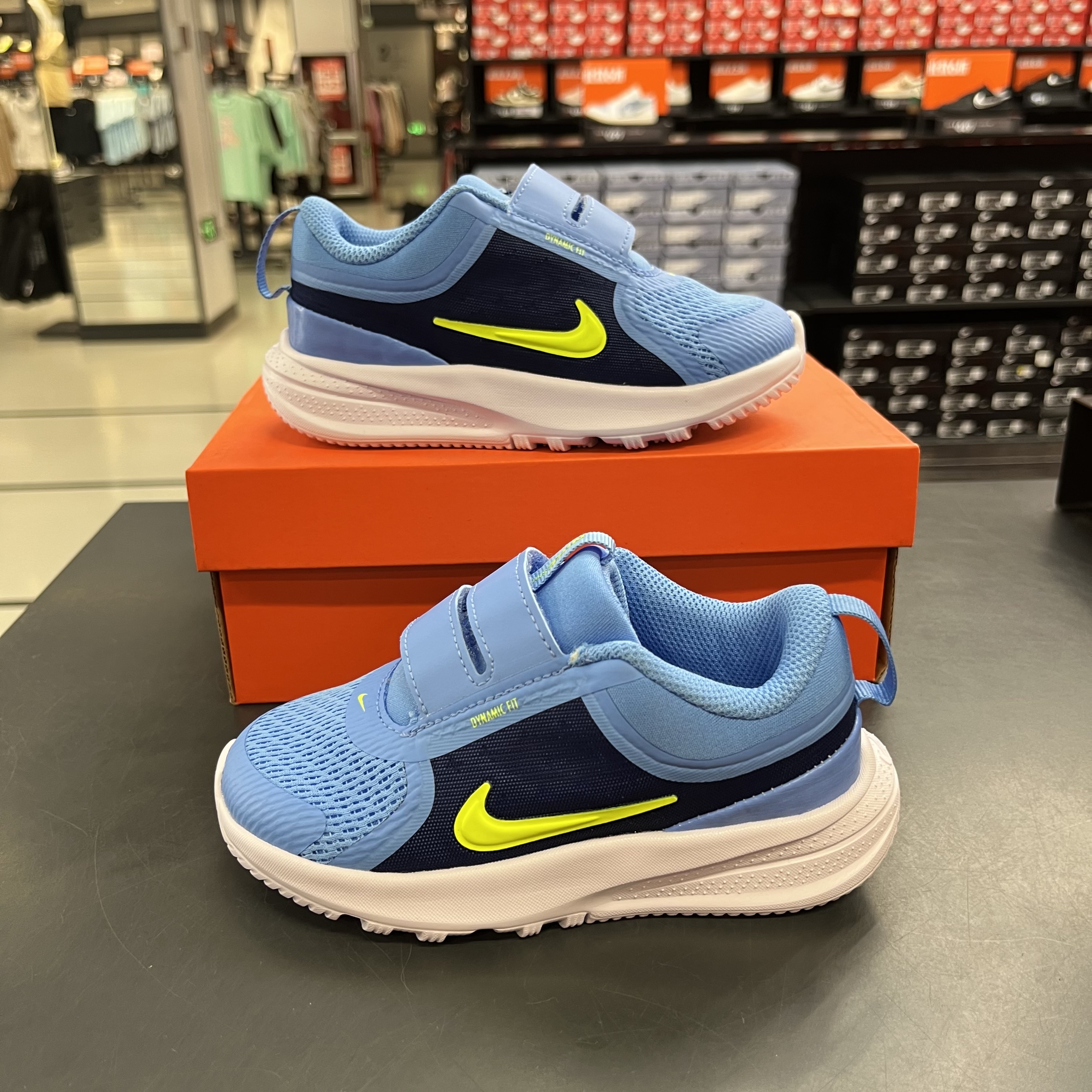 Nike/耐克star runner 5摘星号婴童大童透气舒适跑步鞋HF7006-400