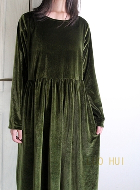 柔软亲肤春秋韩国优质丝绒连衣裙圆领长袖宽松军绿黑色休闲褶皱