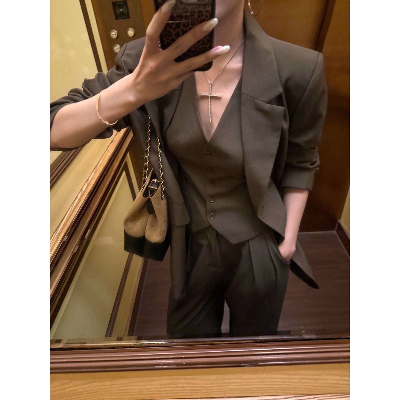 时尚套装感气质西装外套马甲背心女秋季穿搭休闲阔腿裤两件套