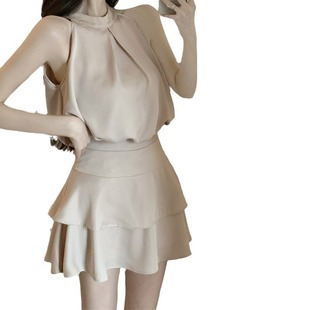 感气质两件套挂脖露肩背心上衣女夏季高腰荷叶边半身短裙套装