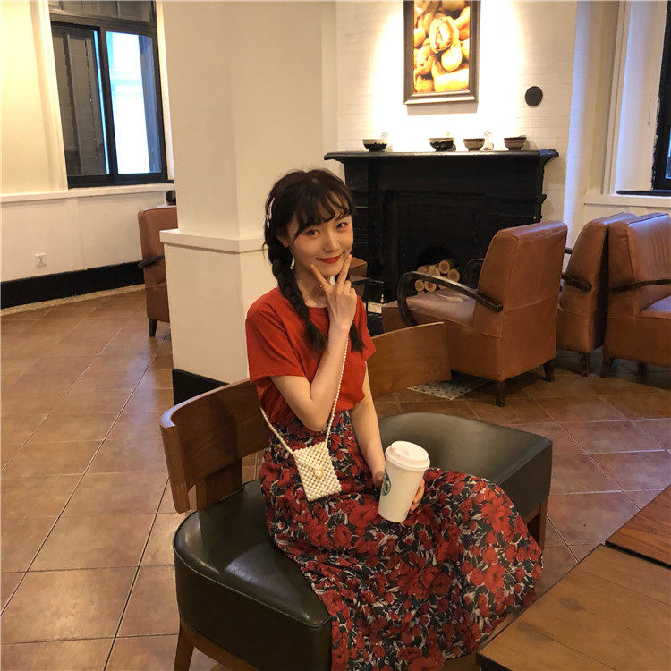 欧货三木子快时尚女装~韩风纯色上衣+花朵半身裙套装|ruв категории Нижнее белье, подтяжки/жилет/футболка - от Buy2taobao.com для оказания профессиональной услуги покупки агента Taobao