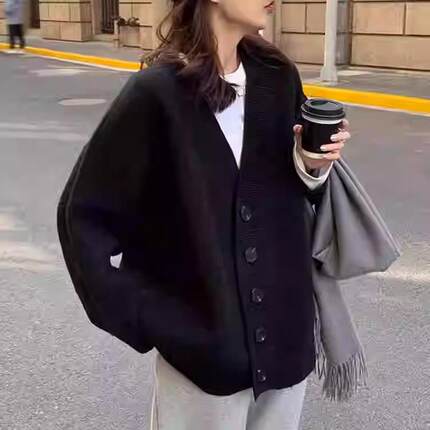 2025秋冬新款针织衫中长款加厚山羊绒开衫女黑色V领毛衣慵懒外套