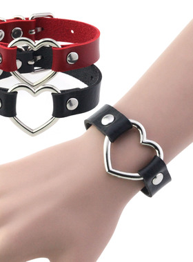 新款朋克桃心手圈手链手饰时尚情侣饰品原宿Love镂空皮革手环手镯