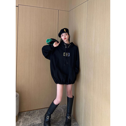 NancyCavally时髦造型神器  OVERSIZE插肩袖空气感花苞卫衣连衣裙