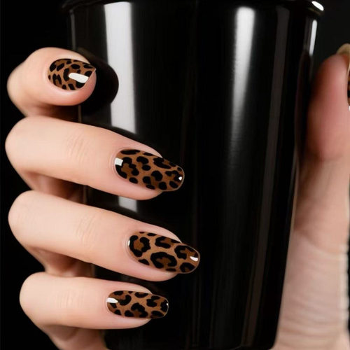 秋冬氛围感豹纹手工美甲穿戴甲中长款椭圆形复古显白便宜指甲贴片