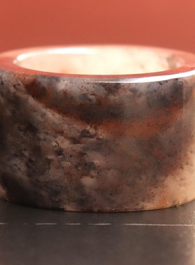 20内径17*4mm13g戒指把玩精雕龙戒戒指桂林鸡血玉石乾坤料黑底红