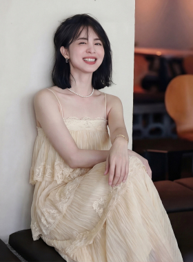 奢华夏季新款韩版小个子穿搭显瘦宽松慵懒休闲风黄色吊带洋装女