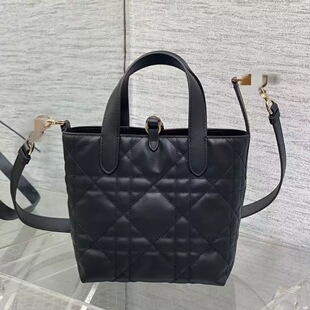 D家高品质真皮托特包菱格竖版土著包时尚潮流单肩斜挎女包包