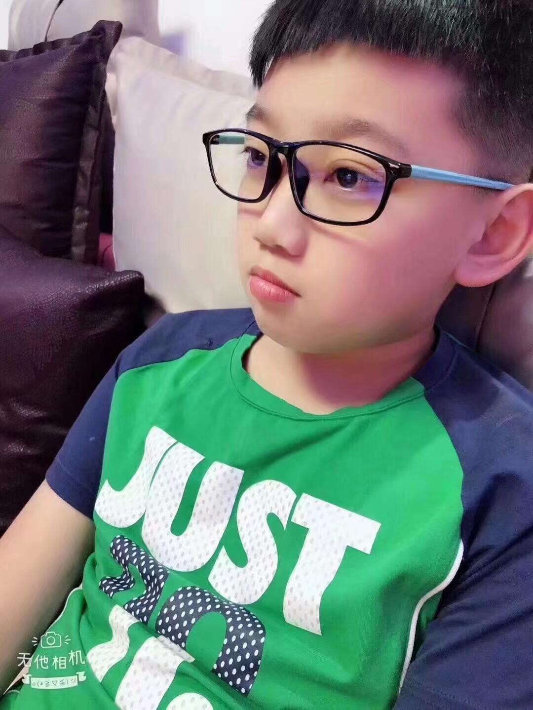 儿童学生运动自然莎眼镜防蓝光辐射防近视平光眼镜腿可调节正品