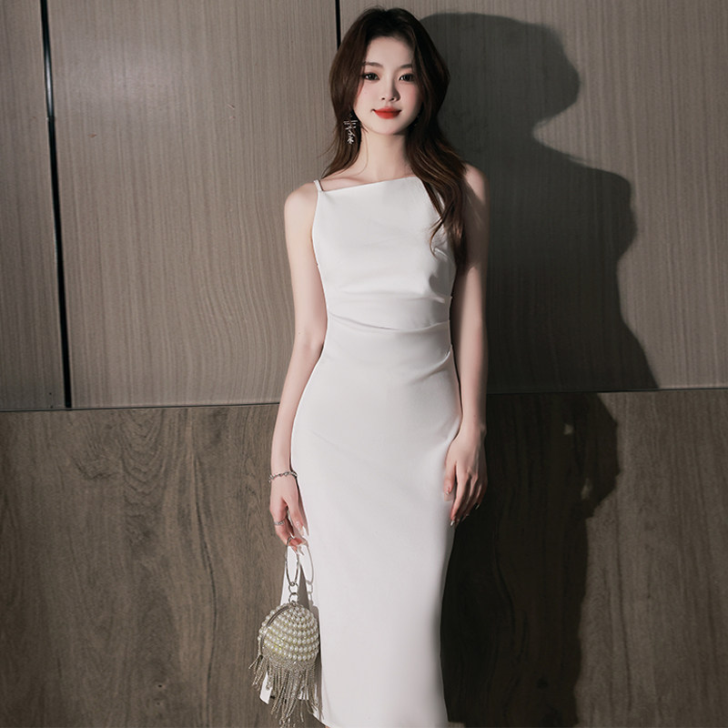 宴会晚礼服女白色气质高端设计感缎面吊带鱼尾裙修身高级感中长款_虎窝淘