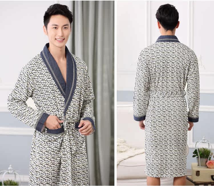 Peignoir Moyen-âge contre une véritable - Ref 590116 Image 3