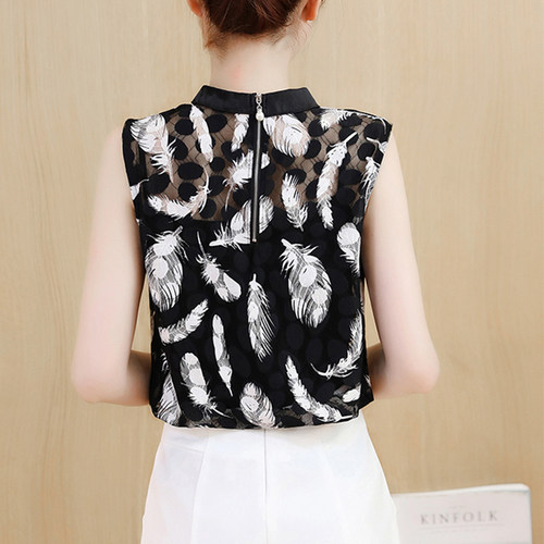 印花立领蕾丝背心宽松遮肚打底衫