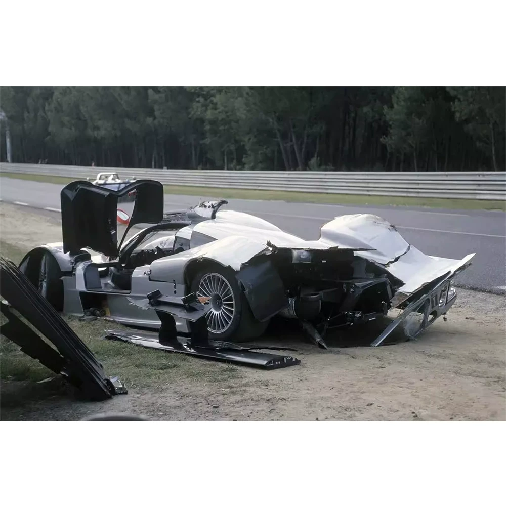 Мерседес-Бенц CLR Captain Flying 1999 Le Mans 24‑часовая гонка на выносливость 1:43 1:18 spark