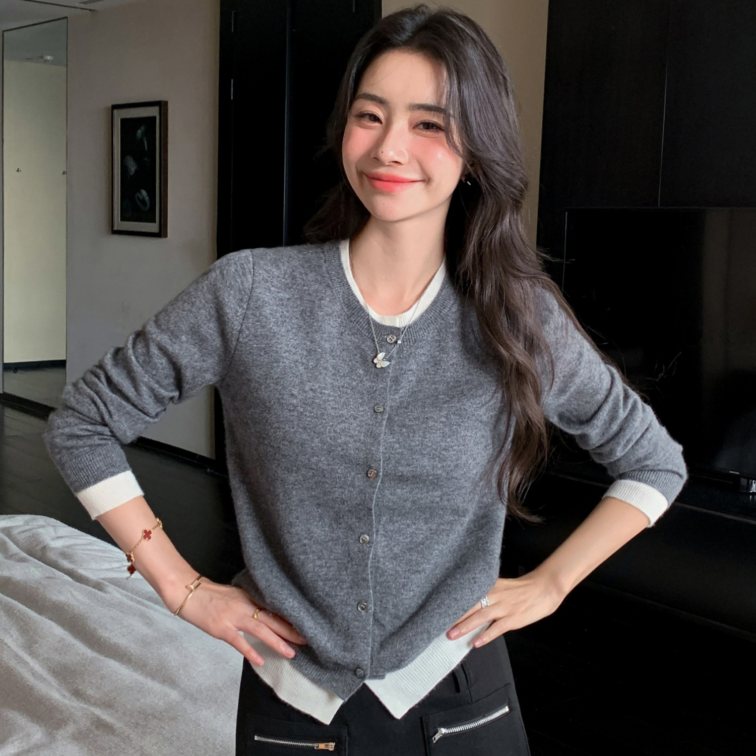 100%纯羊绒衫女假两件圆领开衫