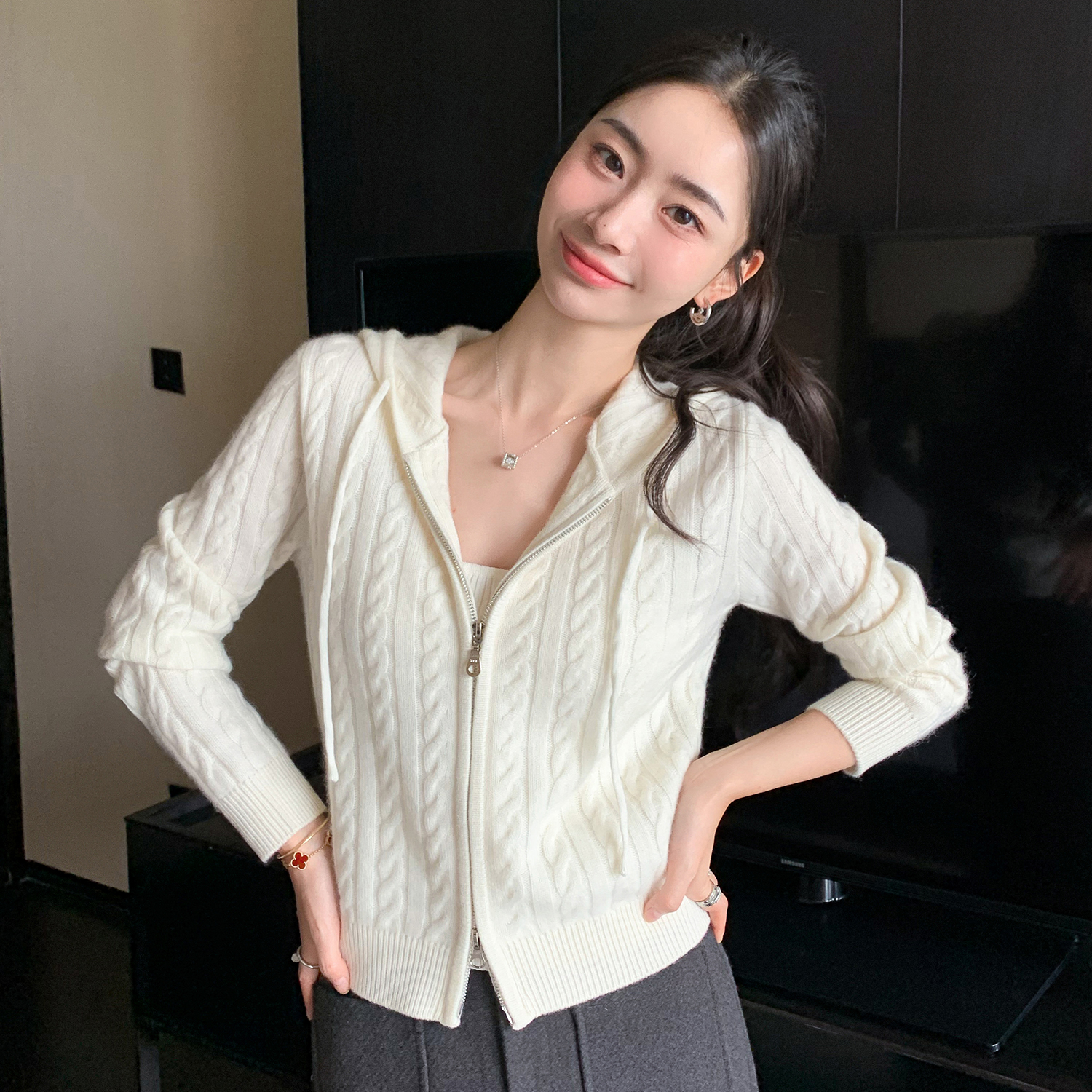 100%纯羊绒衫女连帽拉链针织开衫毛衣宽松显瘦时尚外穿麻花上衣