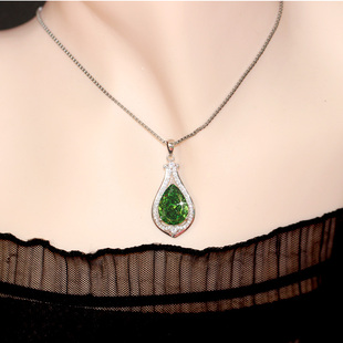 雷迪恩冰花切割沙弗莱吊坠项链女菠菜绿色宝石项坠925纯银设计感