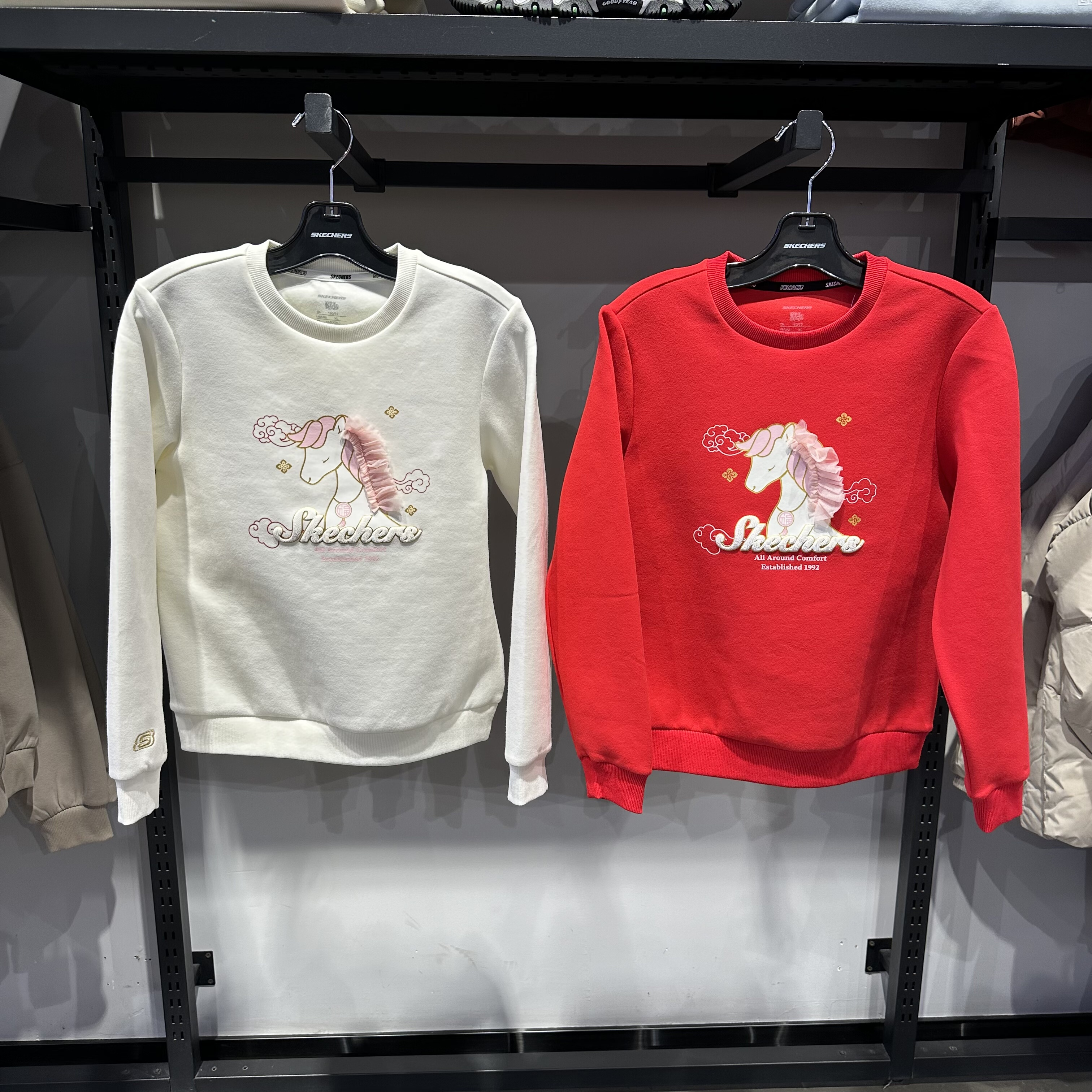 Skechers斯凯奇女童秋冬季百搭舒适红色针织套头休闲卫衣L126G016,运动服/休闲服装,运动卫衣/套头衫,淘宝优惠券,粉丝福利购,淘宝优惠卷