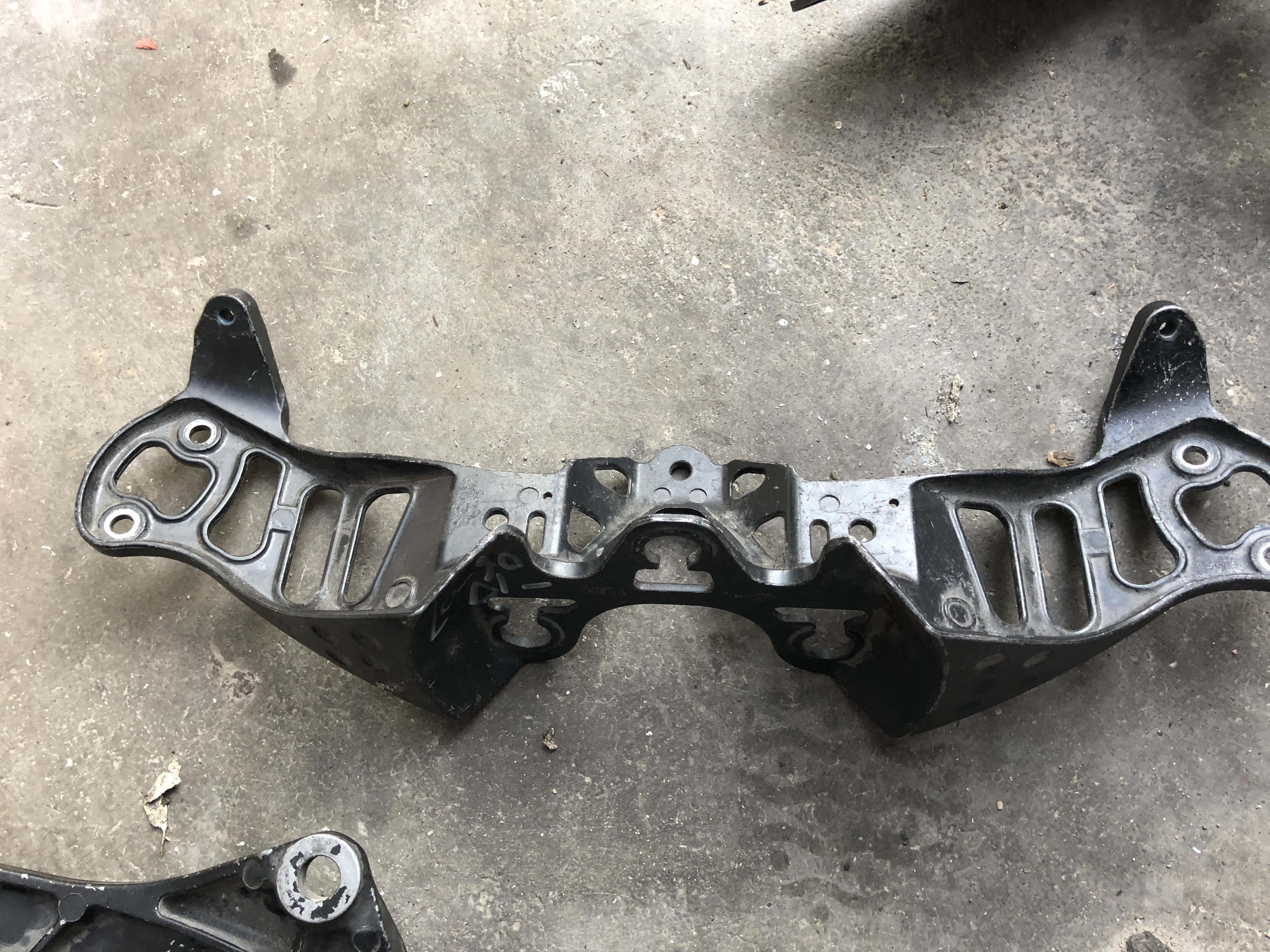 老温摩配Kawasaki川崎zx-10r 06-07 大灯支架|msdalam kategori motosikal/Equipment/Fitting, Aksesori Motosikal - dari Buy2taobao.com untuk memberikan perkhidmatan ejen Taobao profesional membeli