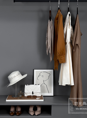 样板房卧室女士衣柜卡其色系服装衣橱衣帽间饰品裙子礼服包包套装