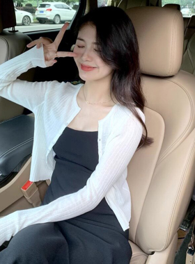 白色防晒针织开衫女夏季小个子冰丝薄款罩衫披肩短款空调衫上衣