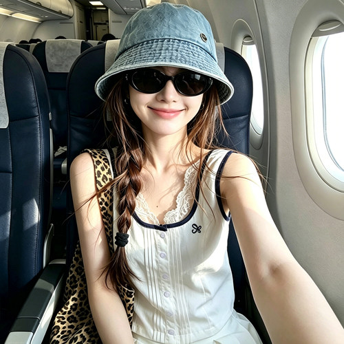 白色蕾丝u领吊带背心女夏季短款