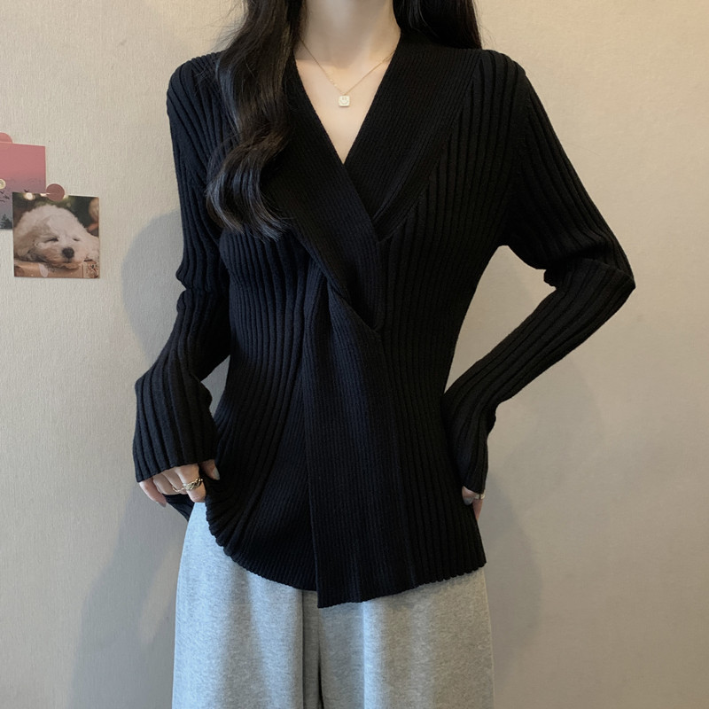 胖妹妹秋冬装新款毛衣不规则设计感纯色针织衫显瘦正肩上衣