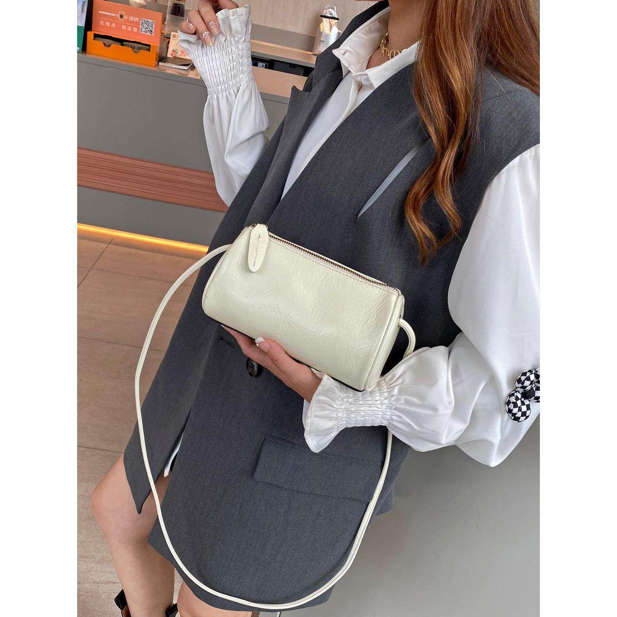 2023新款包包斜挎迷你小包夏高级质感小众枕头包2022轻奢真皮女包,箱包皮具/热销女包/男包,小方包,淘宝优惠券,粉丝福利购,淘宝优惠卷