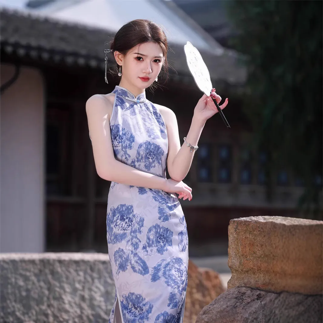 2025夏季新款挂脖仿醋酸双层印花中长款新中式青花瓷蓝旗袍连衣裙
