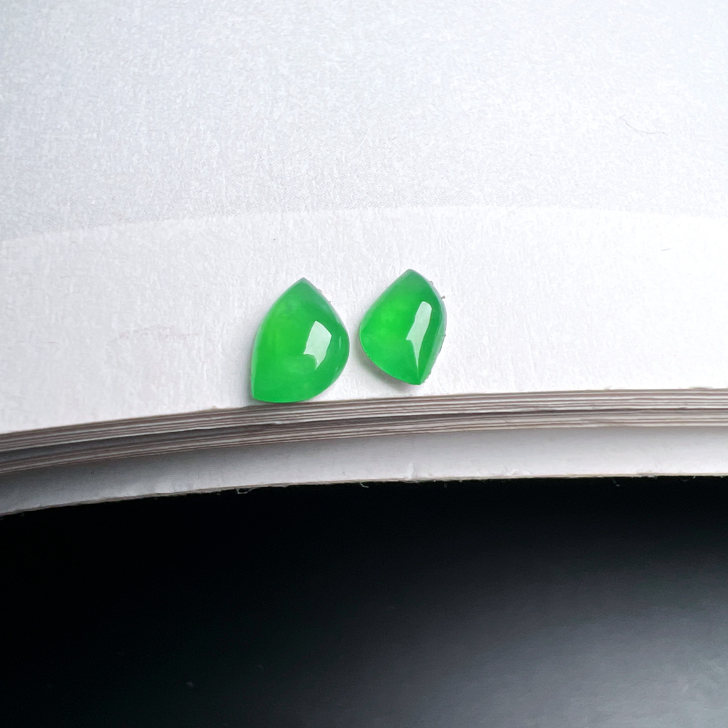 缅甸天然A货翡翠珠宝冰种阳绿随形一对裸石未镶嵌女款18k金玉耳钉,珠宝/钻石/翡翠,翡翠裸石/蛋面,淘宝优惠券,粉丝福利购,淘宝优惠卷