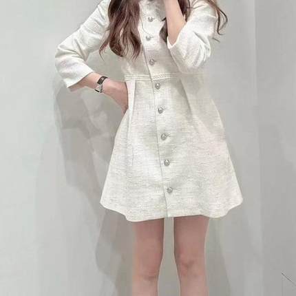 法式优雅2024秋冬新款女装浅色翻领修身短款衬衫式花呢连衣裙