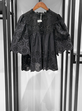 法单~~ 2026春夏飘逸黑色波点旋律褶纹蕾丝边系领带女上衣