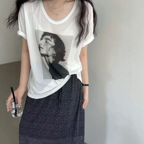 one seven短发人物印花U领短袖T恤女2026夏季宽松显瘦半袖上衣薄