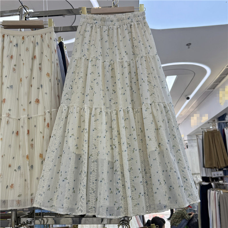 温柔风刺绣碎花半身裙女春夏新款高腰大摆拼接蛋糕裙子百搭a字裙