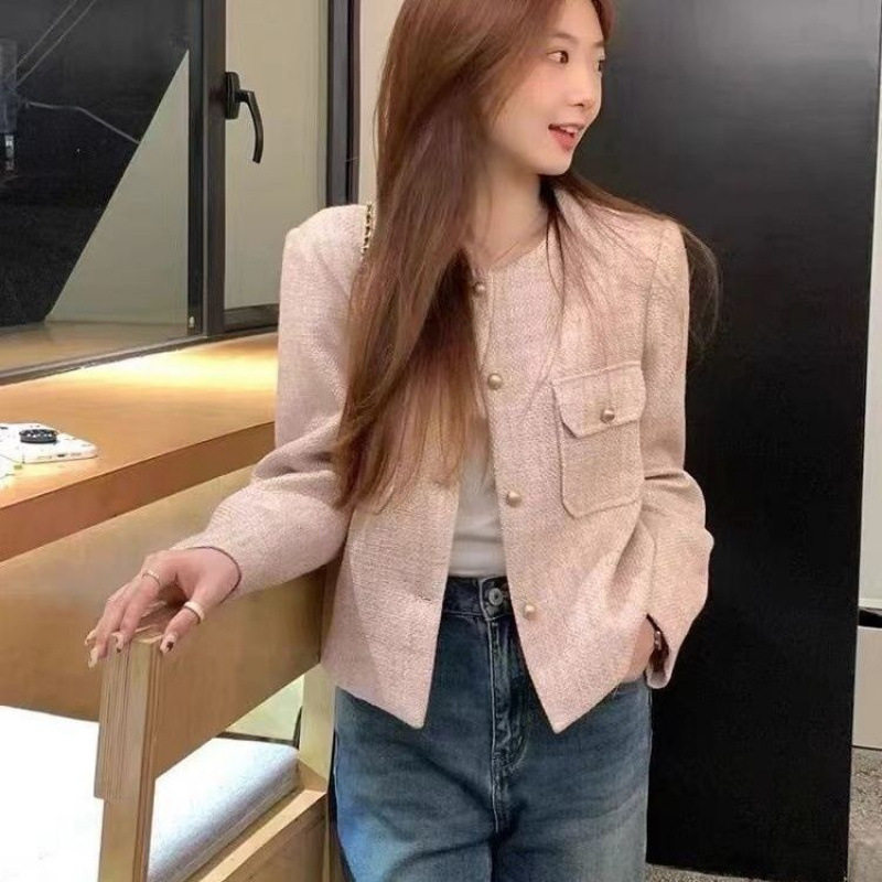 法式粉色小香风厚外套女感气质春秋短款小个子设计感长袖上衣