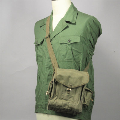 70年产老货AK斜挎蛋匣包