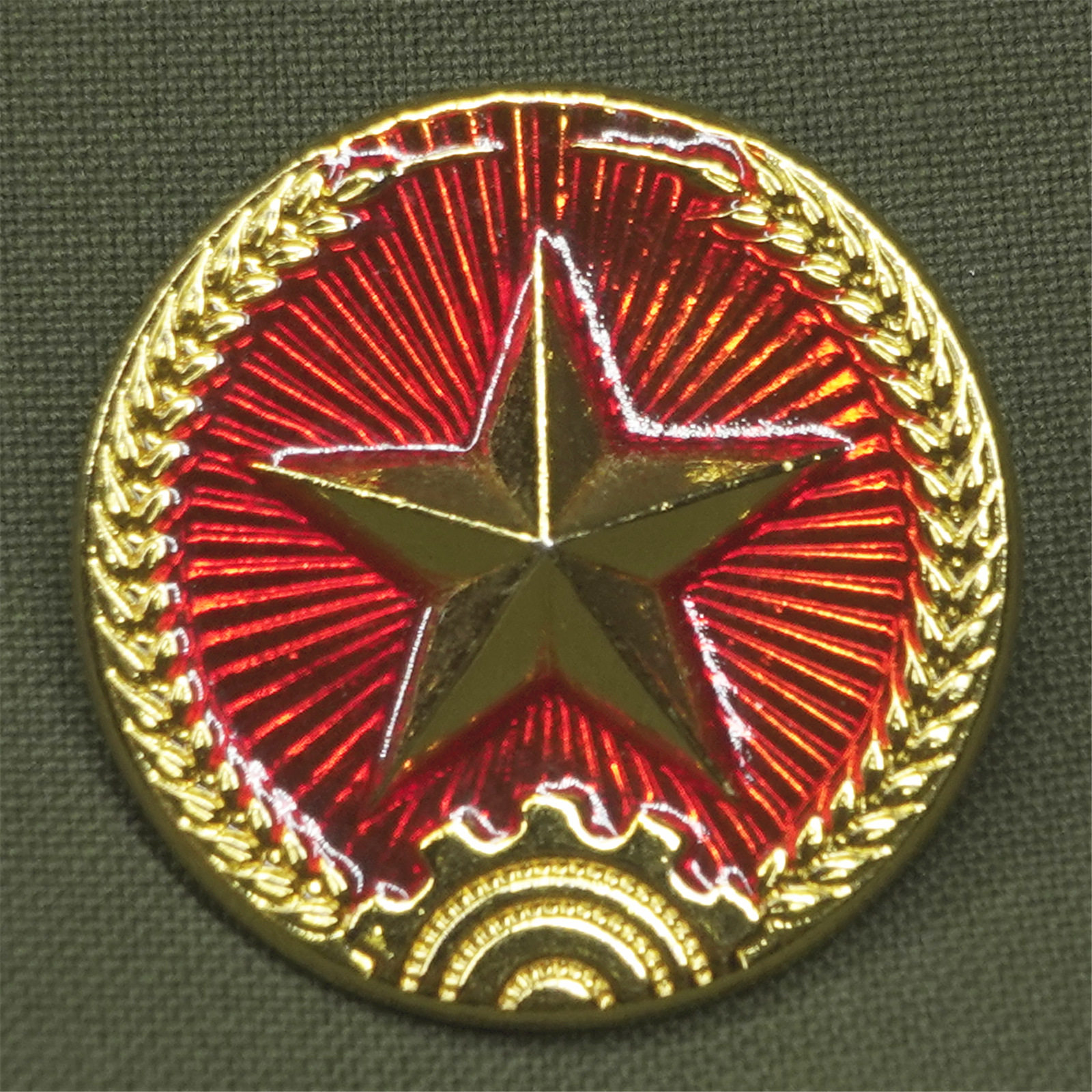 越南军队现用k-08小帽徽三军通用凉盔徽公发全新保真国内现货收藏