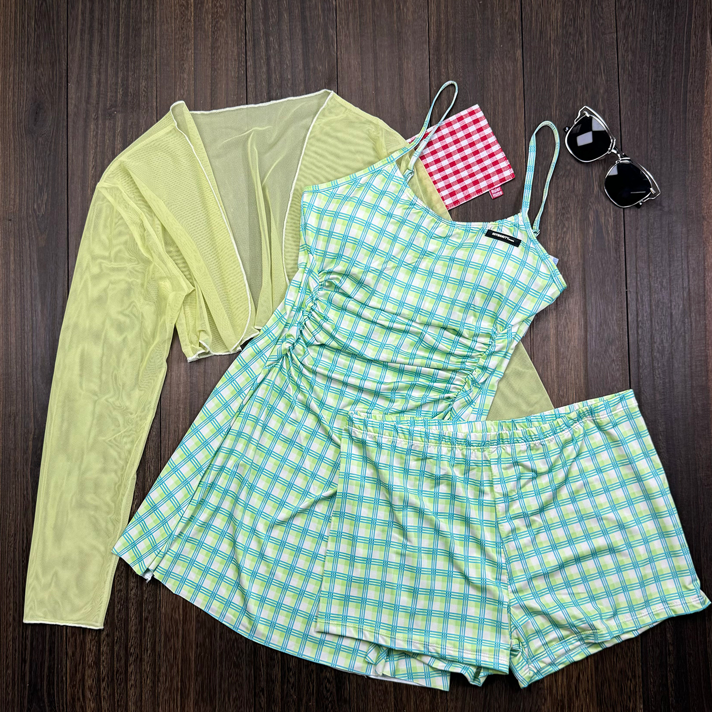 大码分体泳衣女三件套保守显瘦微胖MM纯欲格子韩版辣妹沙滩游泳装