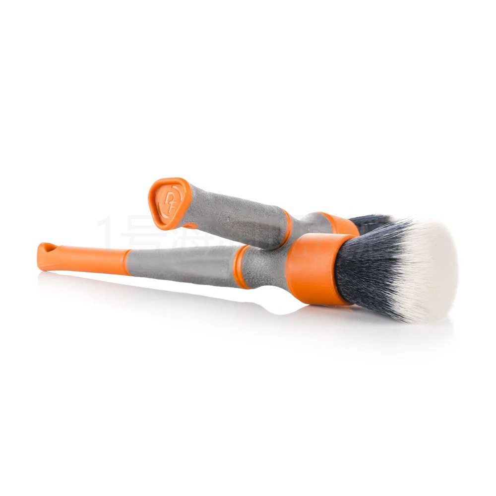 Ultra-Soft Detailing Brush with Trigrip Handle - Product image 5